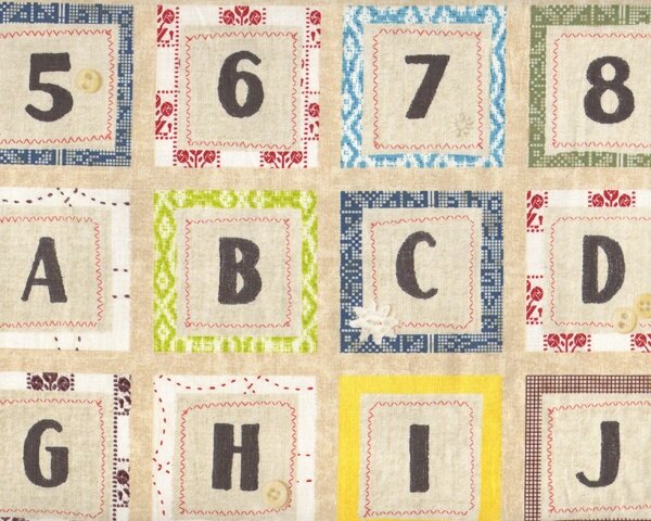 60-cm-Rapport Patchworkstoff TILLY mit Stick-Alphabet im Quadrat, beige-dunkelgrau-stumpfes blau