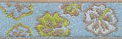 Satinband MARGAUX, Blüten, gewebt hellblau-limette