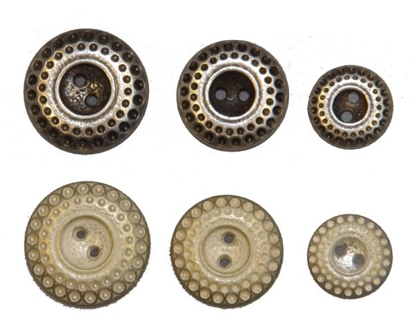 Antiker Metallknopf GOTHIC mit runden Prägungen, echt versilbert, 3 Größen,  2 Designs weiss 15 mm
