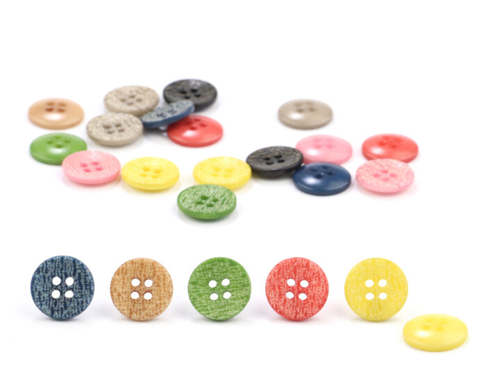 Steinnussknopf GRUNGELINE, wirre Liniengrafik, Union Knopf natur 15 mm