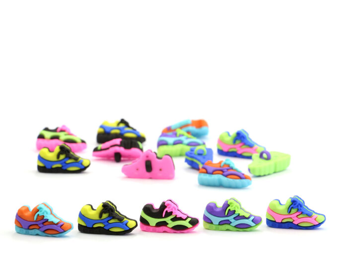 Kinderknopf SNEAKER, Turnschuh in Neonfarben, Union Knopf schwarz-rosa