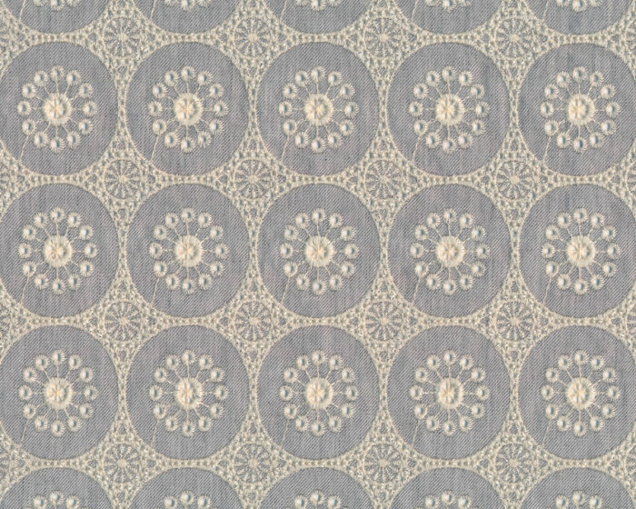 Baumwollstoff CIRCLE mit Lochstickerei, Blütenkreise, creme, Toptex