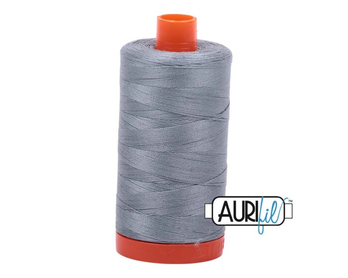 Quiltgarn AURIFIL 50wt aus Baumwolle, 1300 m 2610
