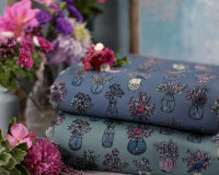 B-Ware Sweatstoff French Terry ALL MY FLOWERS, Blumenvasen, jeansblau, Lila Lotta