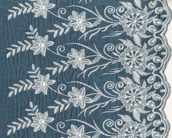 Baumwollstoff STICKEREI mit Rollenrand, jeansblau-weiß, Toptex