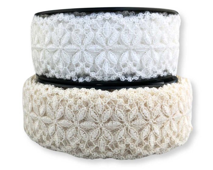 Spitzenband ELARA mit beidseitiger Bogenkante, 40 mm, weiß und creme