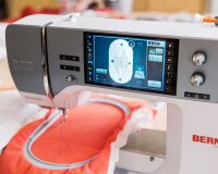 BERNINA 770 QE PRO Näh- und Stickmaschine mit Stickmodul SDT