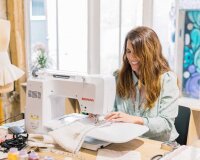 BERNINA 735 PRO Näh- und Stickmaschine mit Stickmodul SDT