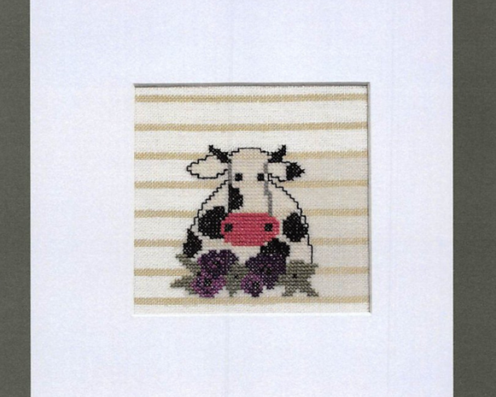 Stickset Vaupel & Heilenbeck, Kuh mit Blumen