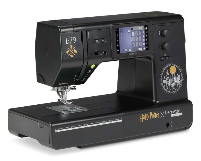bernette b79 HARRY POTTER Näh- und Stickmaschine mit Stickmodul