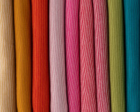 50 cm Reststück Baumwolljersey BELLA, feine Streifen, senfgelb-weiß