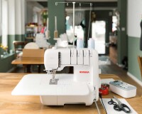 BERNINA Coverstich L 620 mit Lufteinfädler