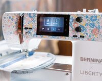 BERNINA 580 LIBERTY Edition Stick- und Nähmaschine mit Stickmodul M und Koffer-Set